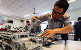 [ẢNH]  Choáng ngợp những khí tài quân sự do người đam mê mô hình ở Hà Nội lắp ráp, chế tạo