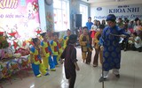 Ngắm khoảnh khắc yêu thương đến với những thiên thần trên giường bệnh