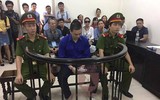 Đối tượng dâm ô trẻ em Cao Mạnh Hùng trước vành móng ngựa