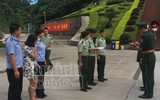 Cận cảnh nữ sinh bị bán sang Trung Quốc được trao trả về Việt Nam