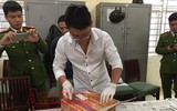 Cận mặt 