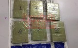 Cận mặt 