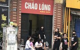 [Ảnh] Cửa hàng mở hé mua bán chui, bất chấp lệnh cấm còn 4 ngày