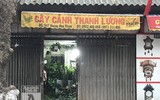 [Ảnh] Cửa hàng mở hé mua bán chui, bất chấp lệnh cấm còn 4 ngày