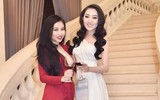 Hoa hậu Huỳnh Thúy Anh đẹp gợi cảm trong tiệc mừng sinh nhật