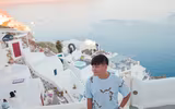 Diễn viên Trịnh Tú Trung khám phá cuộc sống thiên đường ở Santorini