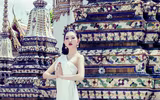 Hoa hậu Huỳnh Thúy Anh khoe vẻ đẹp quyền quý ở xứ sở chùa vàng