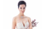 MC Thanh Mai khéo khoe vẻ đẹp gợi cảm với đầm maxi ren