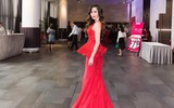 Á hậu Tố Uyên diện váy xẻ bạo đầy gợi cảm
