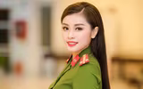 Sao Mai Thu Hằng đẹp hút hồn với đồng phục công an, hát tặng người yêu trong ngày đặc biệt
