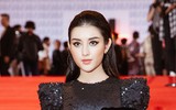 Huyền My nhiệt tình cổ vũ Hoa hậu Kỳ Duyên làm vedette trên sàn catwalk