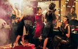 Quán quân Next Top Model Mai Giang mặc áo dài lấy cảm hứng từ Tuxedo