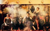 Quán quân Next Top Model Mai Giang mặc áo dài lấy cảm hứng từ Tuxedo