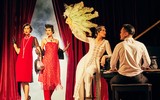 Quán quân Next Top Model Mai Giang mặc áo dài lấy cảm hứng từ Tuxedo