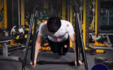 Bí quyết vàng cực đơn giản chữa chứng đau lưng cho dân văn phòng