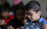 Xúc động ngắm những nụ cười tự nhiên của trẻ thơ Syria