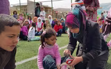Xúc động ngắm những nụ cười tự nhiên của trẻ thơ Syria