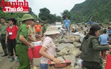 Ấn tượng các chiến sĩ áo xanh đồng hành cùng bà con vùng tâm lũ Mường La