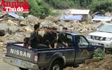 Ấn tượng các chiến sĩ áo xanh đồng hành cùng bà con vùng tâm lũ Mường La
