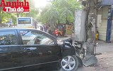 [ẢNH] Cận cảnh vụ ô tô tông nát đầu ở đường Láng vào giờ cao điểm