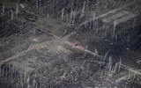 Hiện trường vụ nổ kho vũ khí quân sự khủng khiếp ở Ukraine