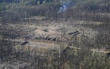 Hiện trường vụ nổ kho vũ khí quân sự khủng khiếp ở Ukraine