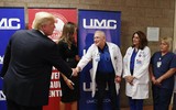 Tổng thống Mỹ Donald Trump tới Las Vegas để giải quyết hậu quả vụ xả súng