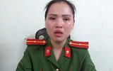 Những khoảnh khắc ấm áp khó quên khi các nữ chiến sĩ công an Hà Nội chăm sóc bé bị bỏ rơi