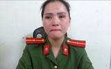 Những khoảnh khắc ấm áp khó quên khi các nữ chiến sĩ công an Hà Nội chăm sóc bé bị bỏ rơi
