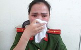 Những khoảnh khắc ấm áp khó quên khi các nữ chiến sĩ công an Hà Nội chăm sóc bé bị bỏ rơi