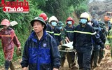 Đoàn công tác Báo ANTĐ chia sẻ với bà con trong vụ vùi lấp đất đá ở Tân Lạc, Hòa Bình