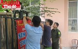 Hình ảnh đẹp bình dị của đoàn viên CAND khi cùng vệ sinh môi trường với người dân