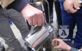 [ẢNH] Toàn cảnh cuộc thực nghiệm đổ xăng giữa Petrolimex và lái xe ôtô khiếu nại