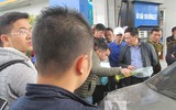 [ẢNH] Toàn cảnh cuộc thực nghiệm đổ xăng giữa Petrolimex và lái xe ôtô khiếu nại