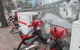 Xe đạp lọc nước ở hồ Hoàng Cầu 