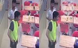 [ẢNH] Chiếc xe máy SH bị dập vỡ sau màn phá hoại của thanh niên càn quấy