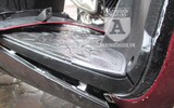 [ẢNH] Chiếc xe máy SH bị dập vỡ sau màn phá hoại của thanh niên càn quấy