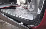 [ẢNH] Chiếc xe máy SH bị dập vỡ sau màn phá hoại của thanh niên càn quấy