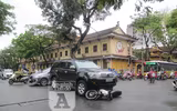 Hình ảnh vụ tai nạn giao thông ở ngã tư trung tâm Thủ đô khiến nhiều người suy nghĩ