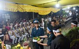 Người ở quê nhà khóc thương đón phi công Su-22 tử nạn