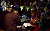 [ẢNH] Huyền bí đến khó tin nghi lễ nhảy lửa của dân tộc Pà Thẻn, Cao Lan