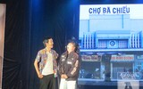 Xem vở kịch 