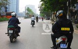 [ẢNH] Sát cánh cùng Cảnh sát Cơ động trong buổi tuần tra xử lý vi phạm về mũ bảo hiểm