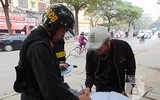 [ẢNH] Sát cánh cùng Cảnh sát Cơ động trong buổi tuần tra xử lý vi phạm về mũ bảo hiểm