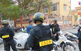 [ẢNH] Sát cánh cùng Cảnh sát Cơ động trong buổi tuần tra xử lý vi phạm về mũ bảo hiểm