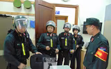 [ẢNH] Sát cánh cùng Cảnh sát Cơ động trong buổi tuần tra xử lý vi phạm về mũ bảo hiểm