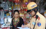 [ẢNH] CSGT Đường sắt tuần tra, tuyên truyền tại 