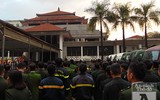 [ẢNH] Những khoảnh khắc nghẹn ngào tại lễ tang 3 liệt sĩ hy sinh tại Đồng Tâm
