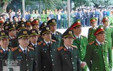 [ẢNH] Những khoảnh khắc nghẹn ngào tại lễ tang 3 liệt sĩ hy sinh tại Đồng Tâm
