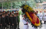 [ẢNH] Những khoảnh khắc nghẹn ngào tại lễ tang 3 liệt sĩ hy sinh tại Đồng Tâm